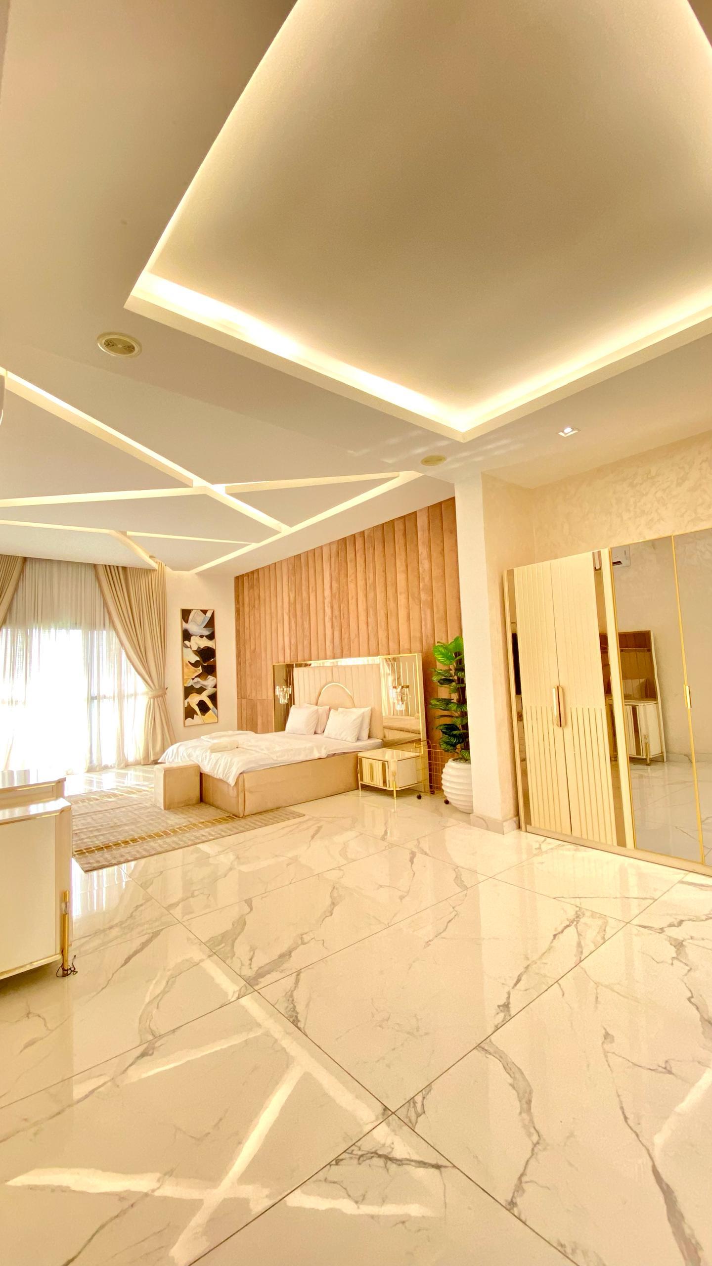 5 bedroom detached home with snooker, gym, swimmingpool, rooftop terrace and sea view photo 7