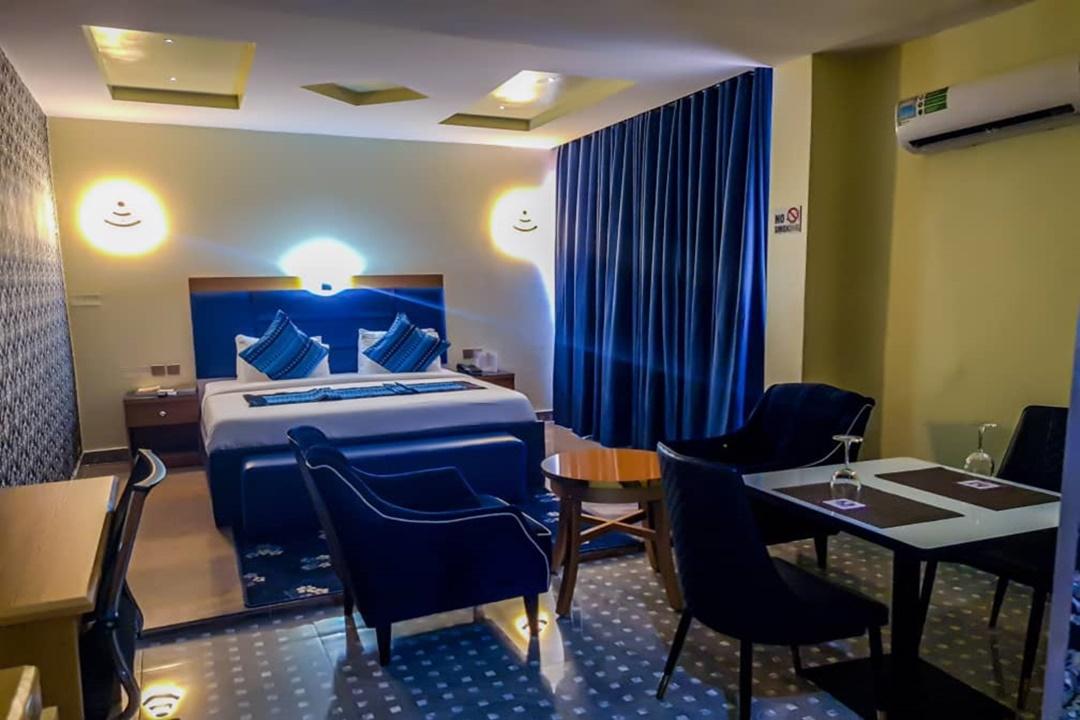 Executive Suite
