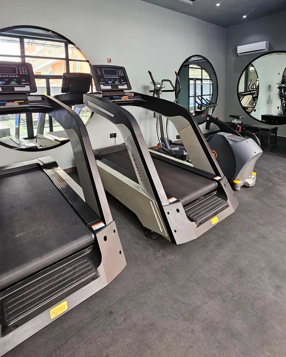 Luxury One Bedroom Apartment with pool and gym.. photo 14