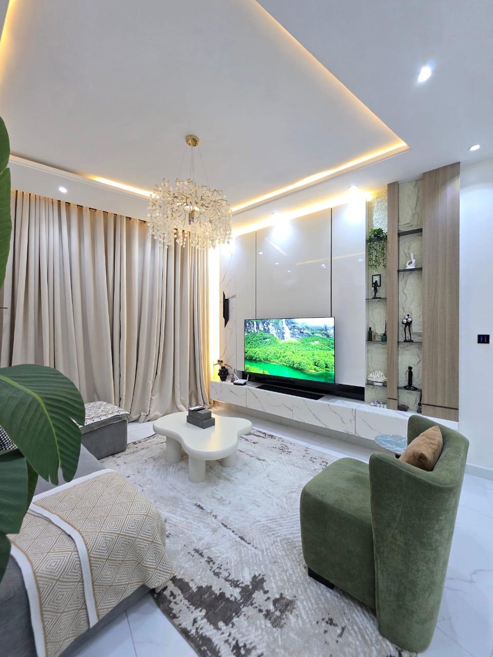 Luxury One Bedroom Apartment with pool and gym.. photo 10