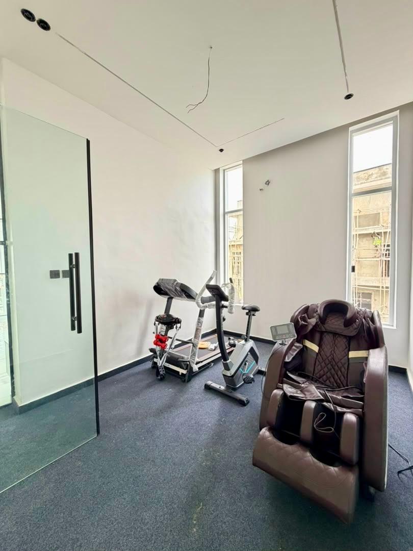 Now Available | Exquisite 5-Bedroom Detached Home +Bq, Swimming pool, cinema and gym photo 9