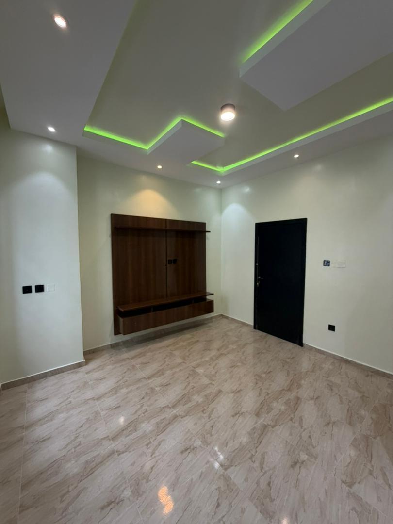 TASTEFULLY FINISHED FULLY DETACHED DUPLEX WITH BQ photo 9