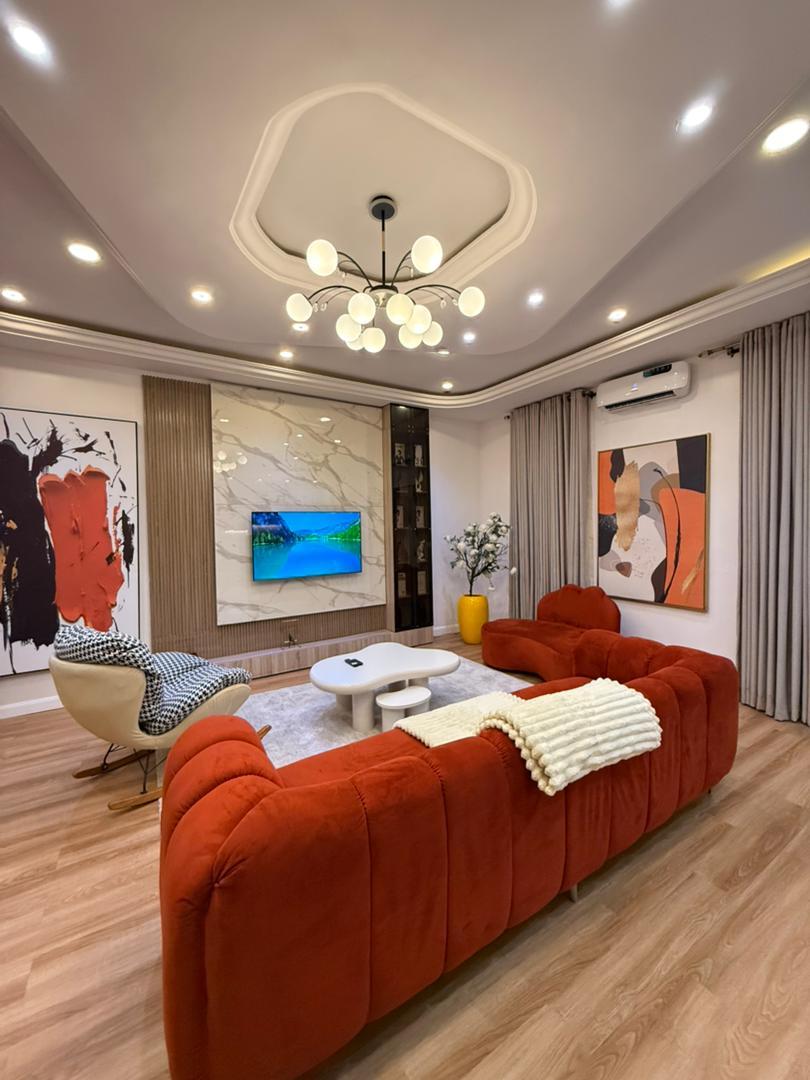 Treat yourself to a relaxing and heartfelt experience in our luxury 1 Bedroom Shortlet Apartment. photo 9