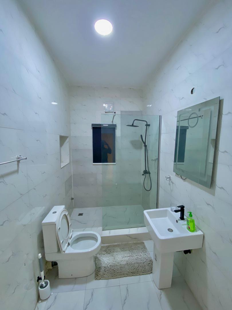 FOR SALE
3 Bedrooms at all Rooms Ensuite