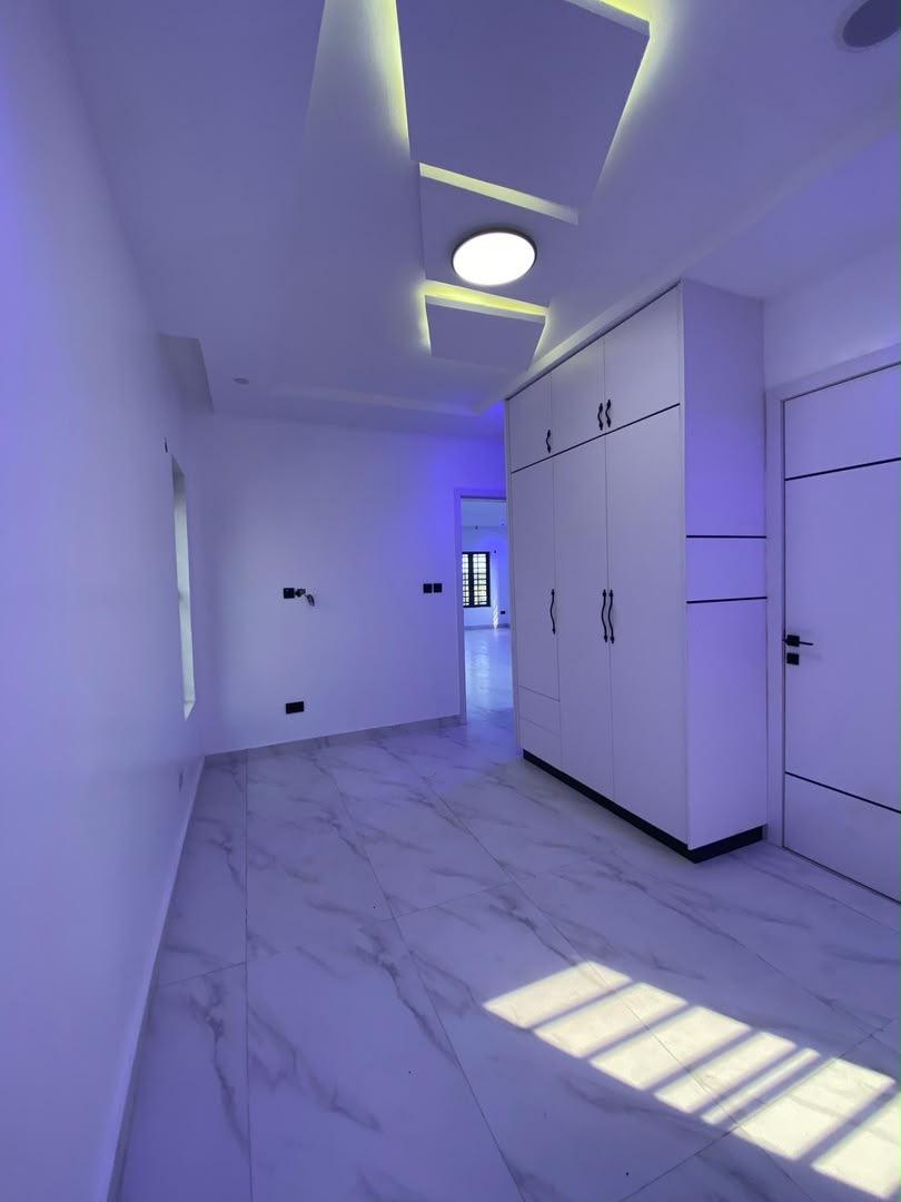 Beautifully Built 5 Bedroom Fully Detached Duplex Plus Bq photo 12