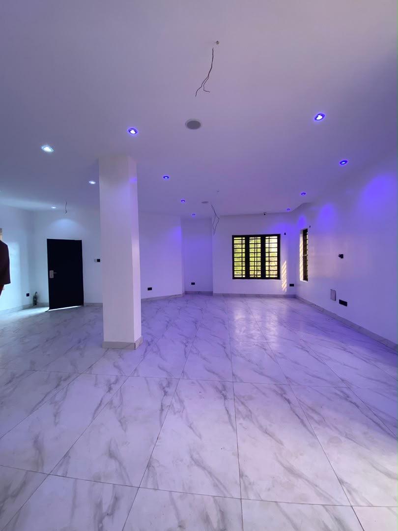 Beautifully Built 5 Bedroom Fully Detached Duplex Plus Bq photo 14