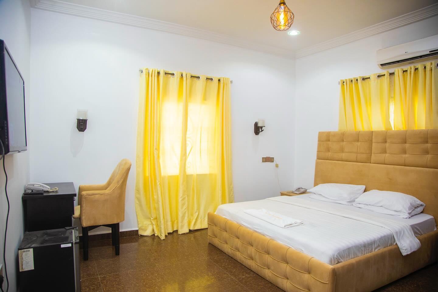 2 Bedroom Luxurious Service Apartment In Uyo photo 6