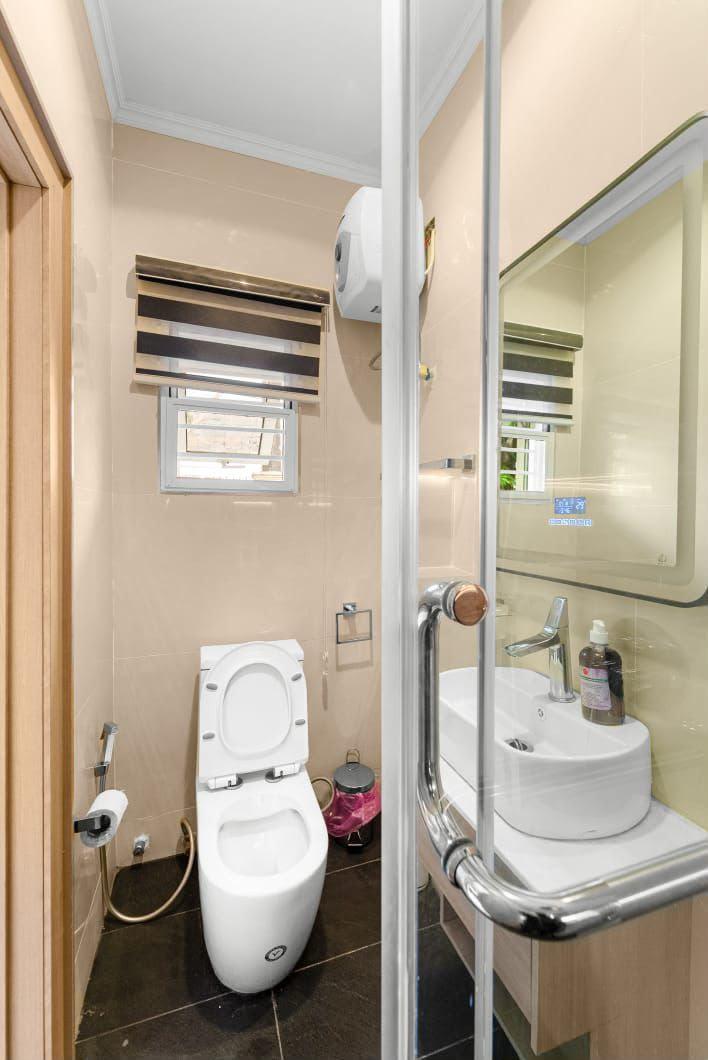 *Brand New Executive One Bedroom Apartment in Ikeja GRA*
photo 8