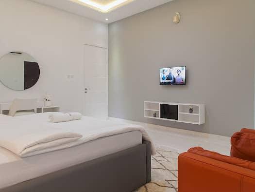 Our Elegant 3bedroom in a highly secured estate in Oniru, Victoria Island photo 5