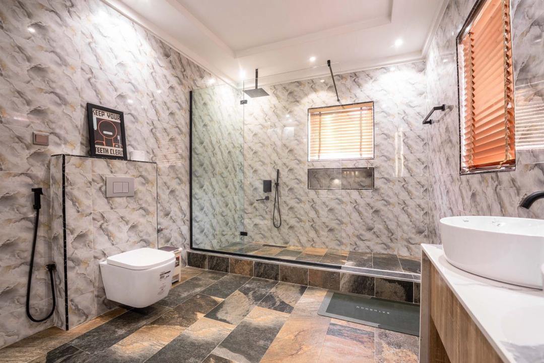 Five bedroom fully detached duplex available (preferable for long stays) photo 9