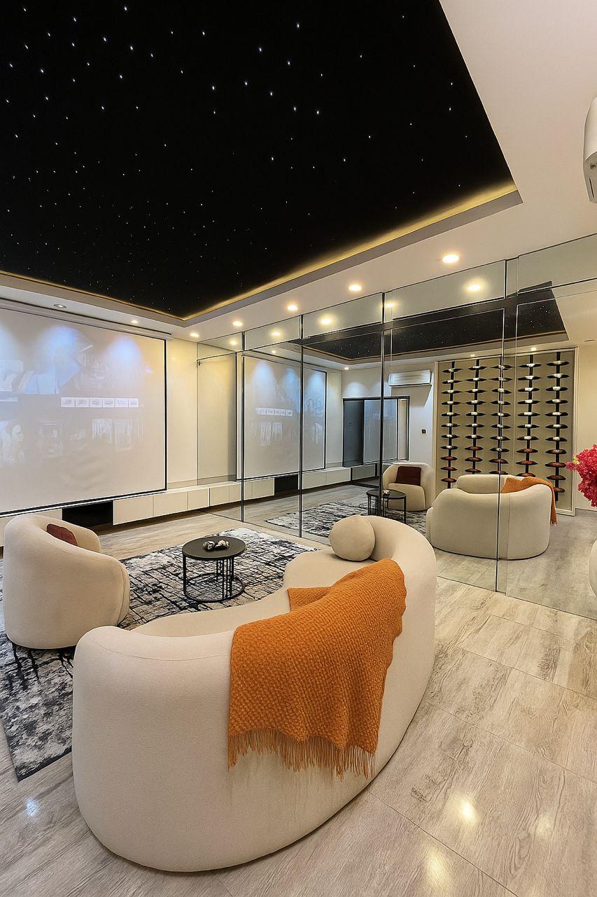 1 bedroom apartment with cinematic view, ps5 and washing machine with other notch amenities available From *TODAY* photo 7