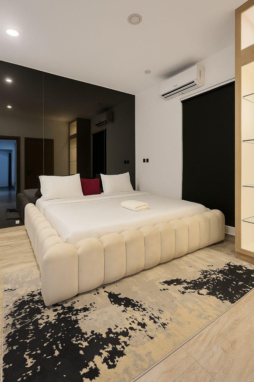 1 bedroom apartment with cinematic view, ps5 and washing machine with other notch amenities available From *TODAY*