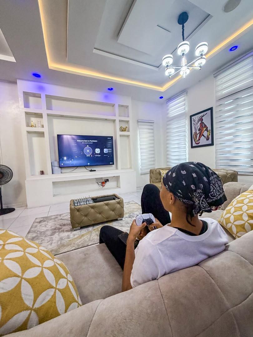 5 bedroom apartment (duplex)