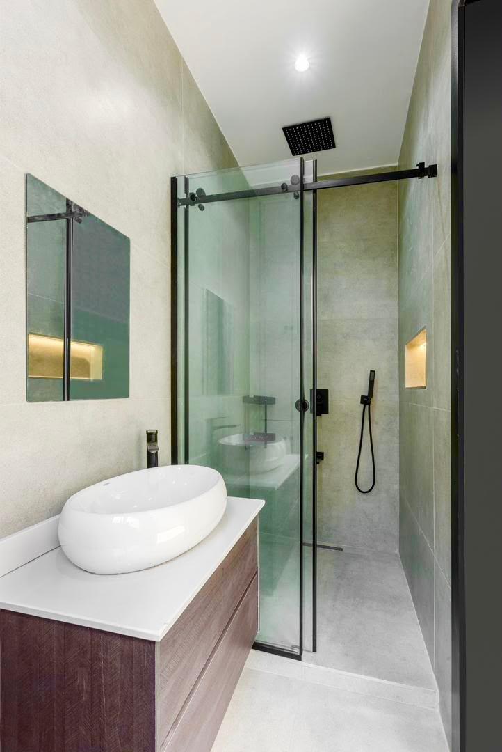 Tastefully Built 4 Bedroom Terrace and BQ photo 6