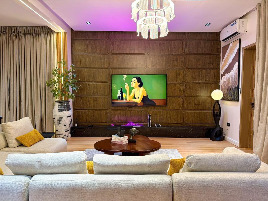 *Beny:* Brand New 2 Bedroom Apartment with a Ps5, Snooker, Tennis,Swimming pool, Gym
Now available for bookings!!! photo 2