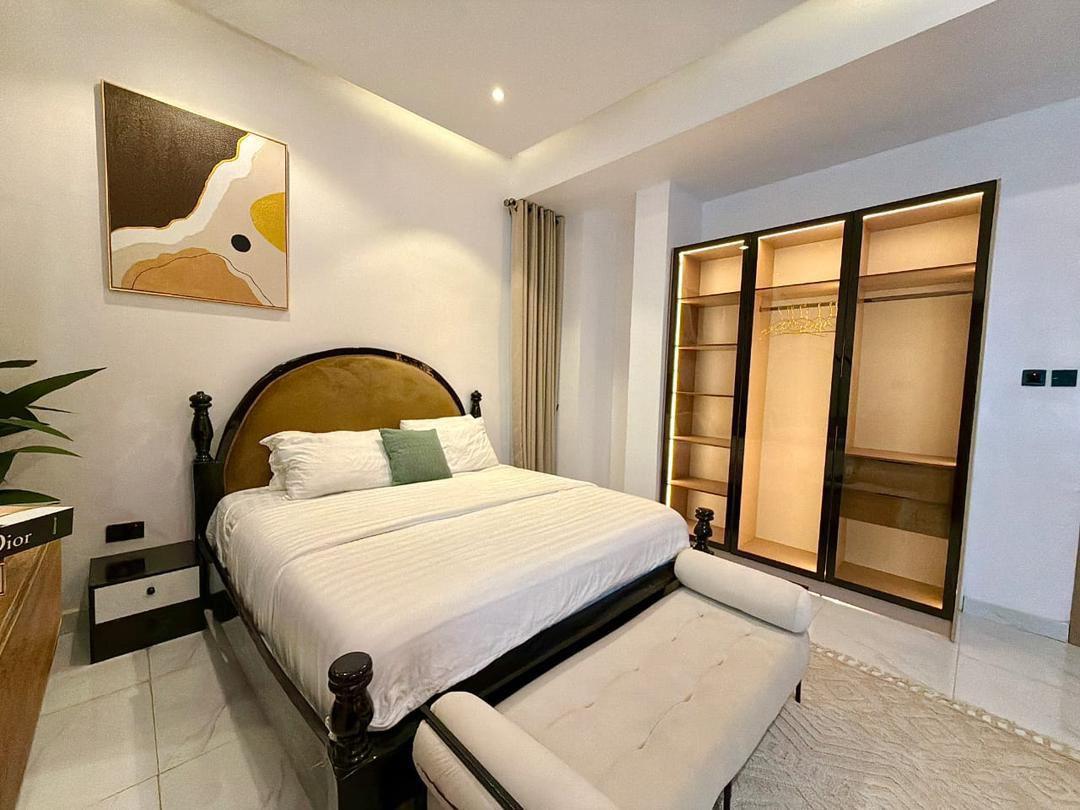 *Beny:* Brand New 2 Bedroom Apartment with a Ps5, Snooker, Tennis,Swimming pool, Gym
Now available for bookings!!! photo 5