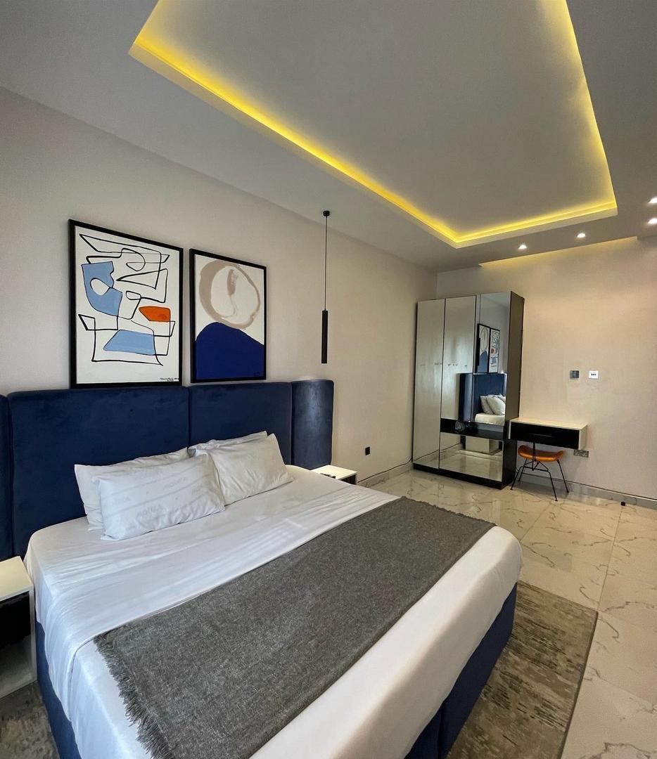 Live luxuriously 2 bedroom Apartment Lekki Phase 1
photo 7