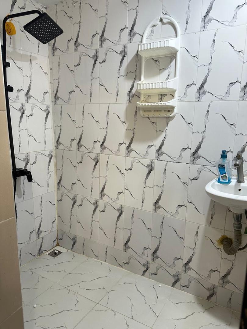 FOR SALE
1 UNIT OF 2BEDROOM FLAT
5 UNIT OF MINI-FLATS