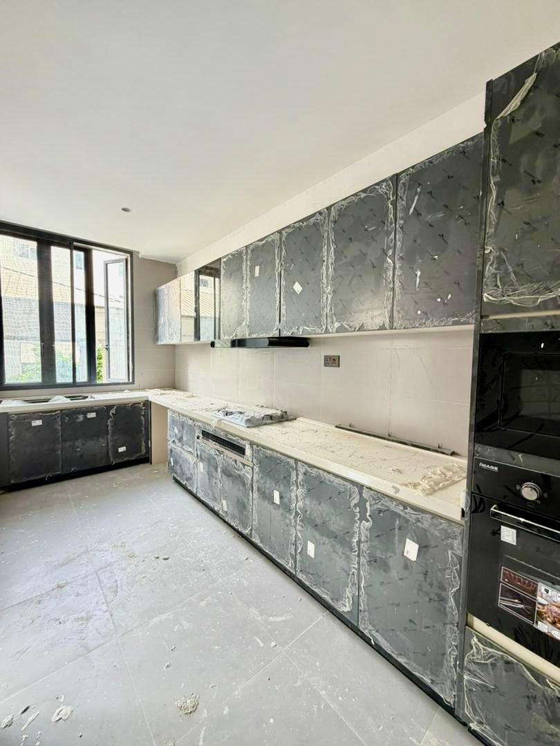 SPACIOUS & NEWLY BUILT 2 BEDROOM APARTMENT photo 4