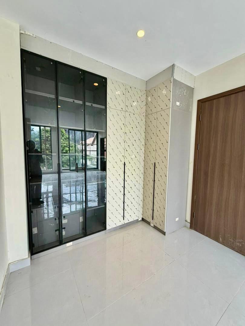 SPACIOUS & NEWLY BUILT 2 BEDROOM APARTMENT photo 10