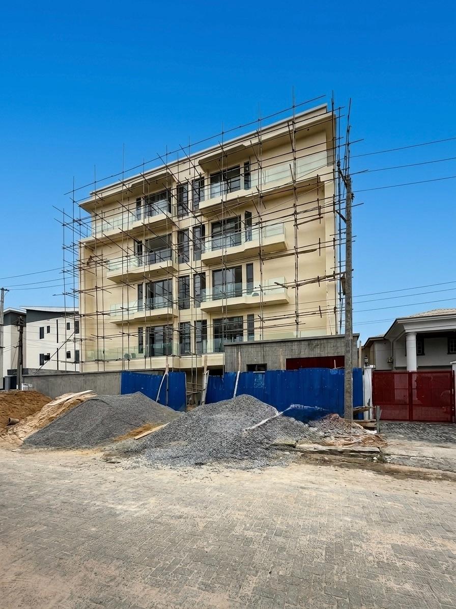 SPACIOUS & NEWLY BUILT 2 BEDROOM APARTMENT