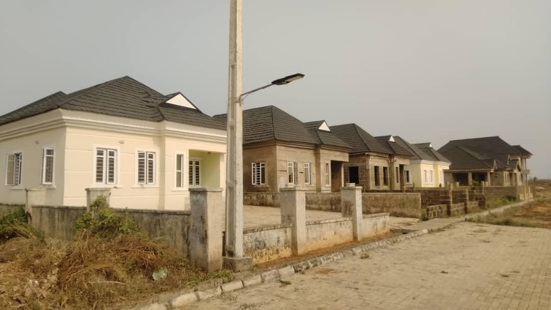 Dry Land In Mowe