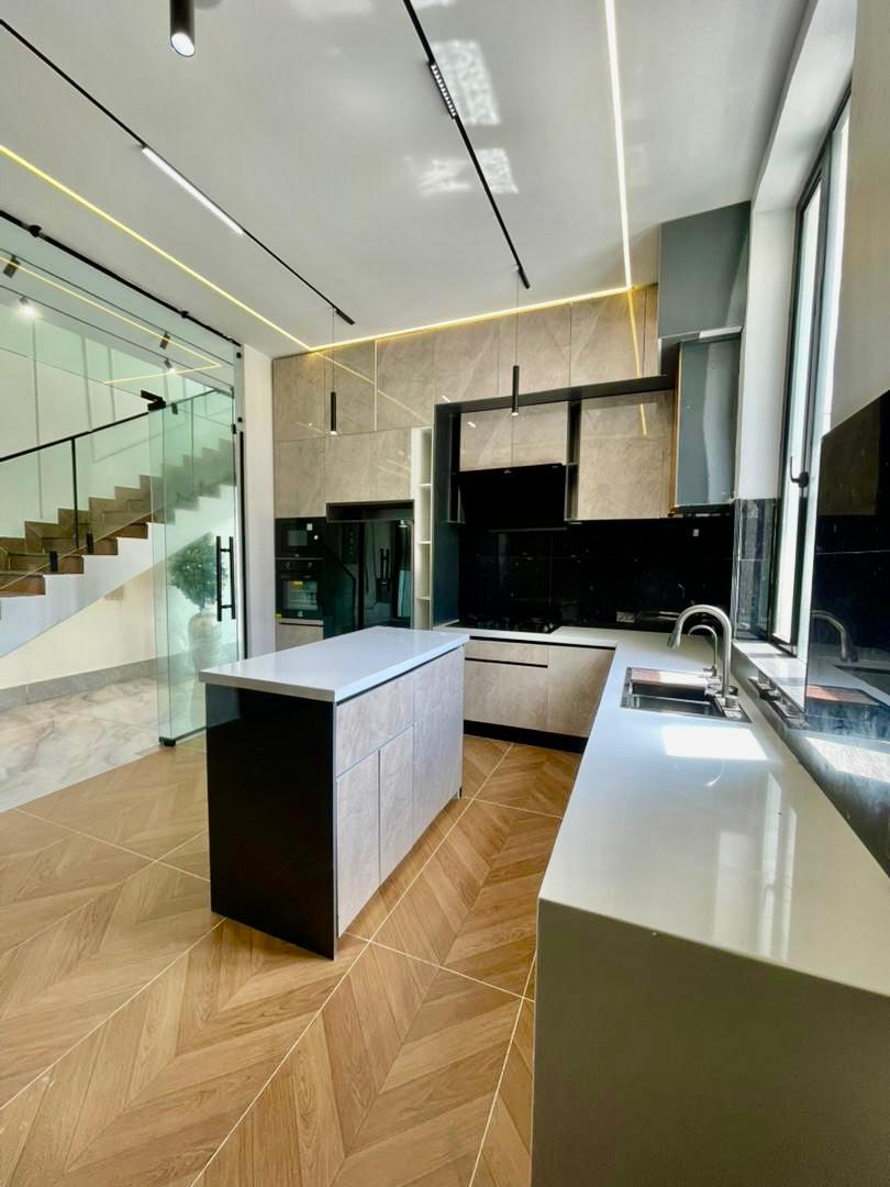 ELEGANT 5 BEDROOM SEMI-DETACHED DUPLEX WITH CINEMA, POOL & BQ photo 8