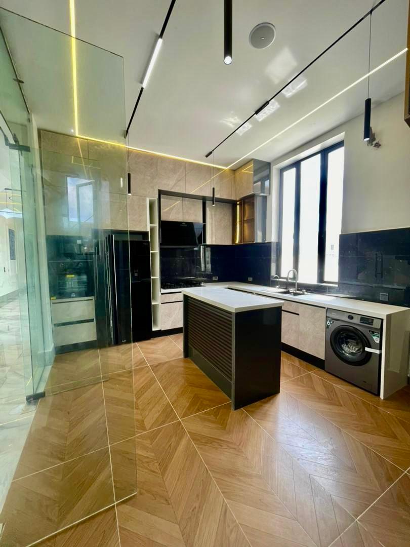 ELEGANT 5 BEDROOM SEMI-DETACHED DUPLEX WITH CINEMA, POOL & BQ photo 7