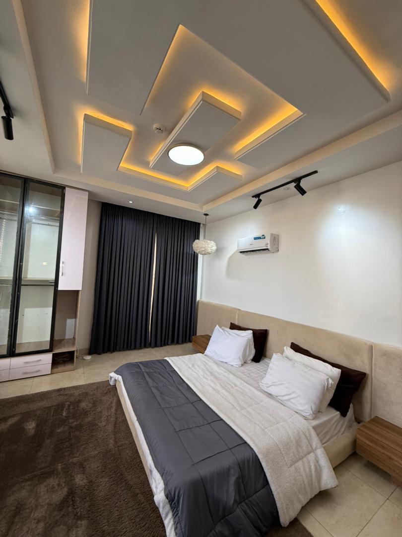 4 bedroom Waterfront Maisonette apartment photo 10