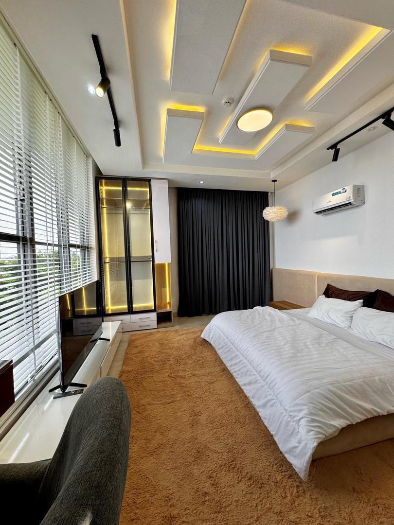 4 bedroom Waterfront Maisonette apartment photo 15