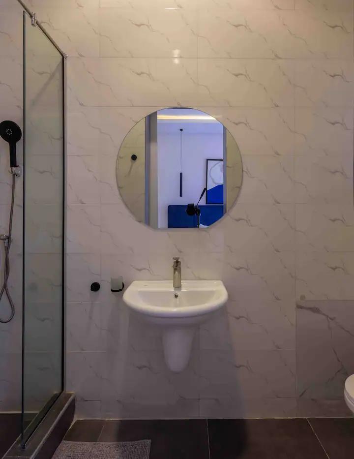 Luxury One bedroom Apartment in a well Secured and Serene Estate.
photo 11