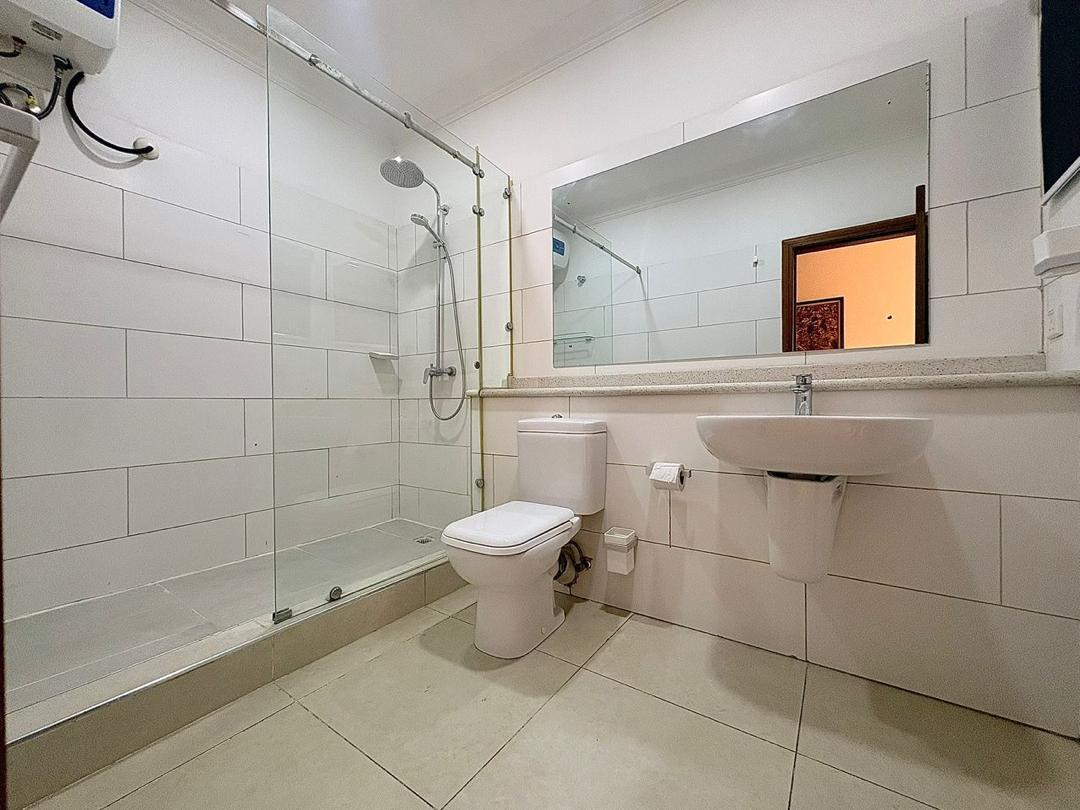 Our 4-Bedroom Haven at Lekki Phase 1 is freshly renovated and officially ready for bookings* available for parties!!! photo 14