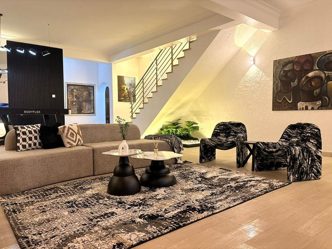 Our 4-Bedroom Haven at Lekki Phase 1 is freshly renovated and officially ready for bookings* available for parties!!!