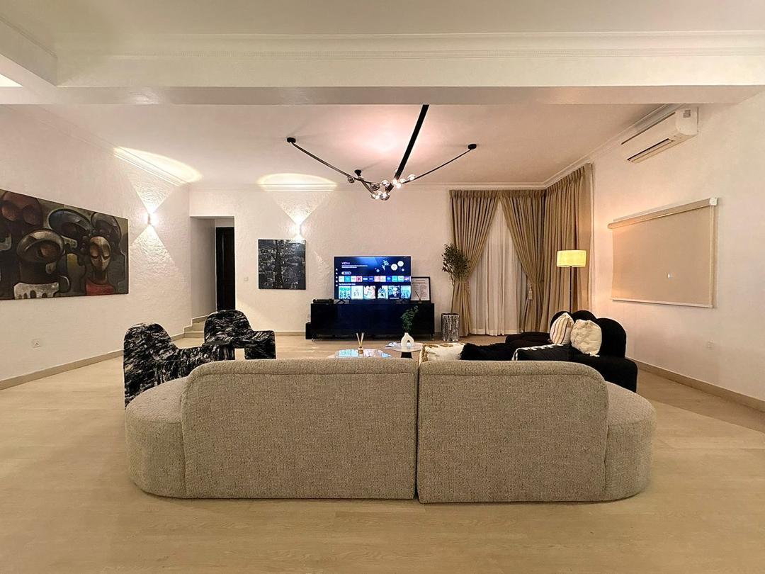 Our 4-Bedroom Haven at Lekki Phase 1 is freshly renovated and officially ready for bookings* available for parties!!! photo 3