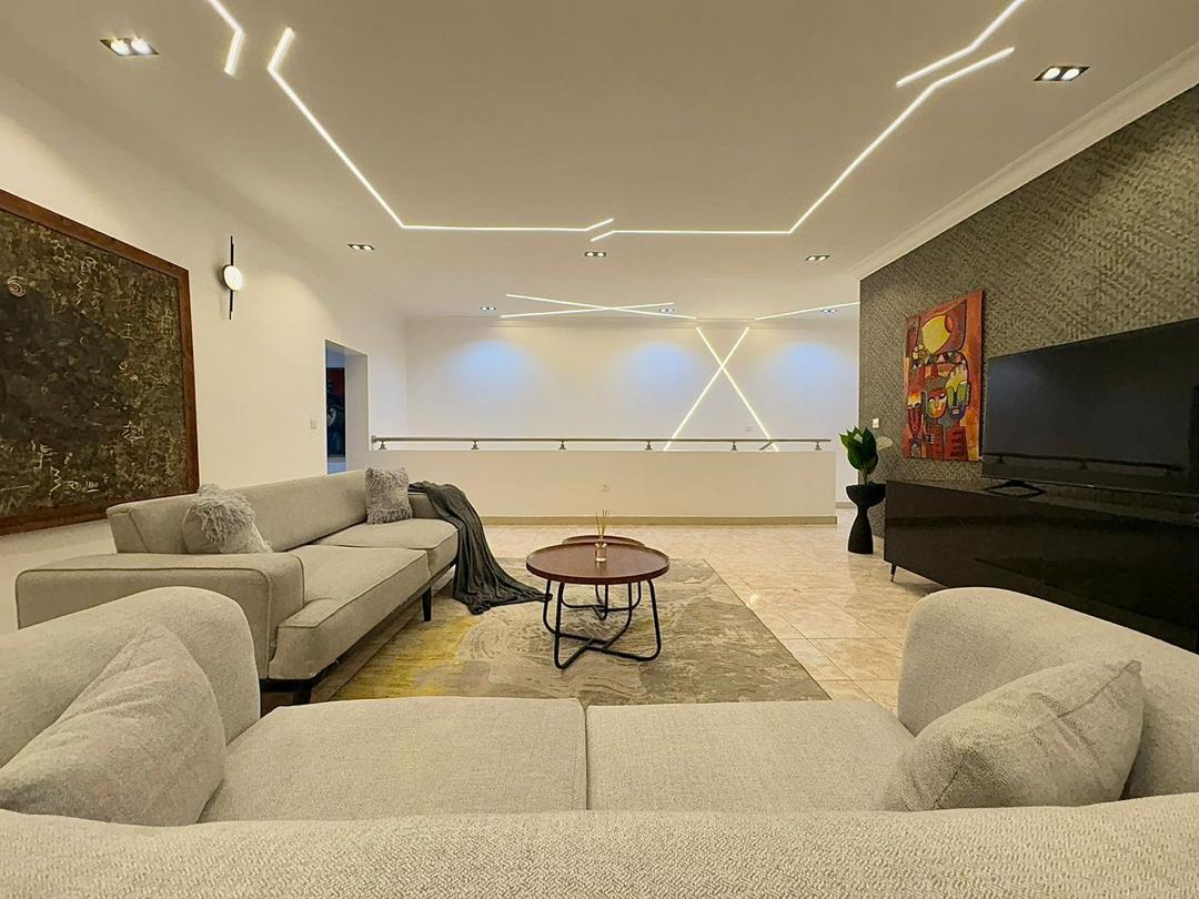 Our 4-Bedroom Haven at Lekki Phase 1 is freshly renovated and officially ready for bookings* available for parties!!! photo 6