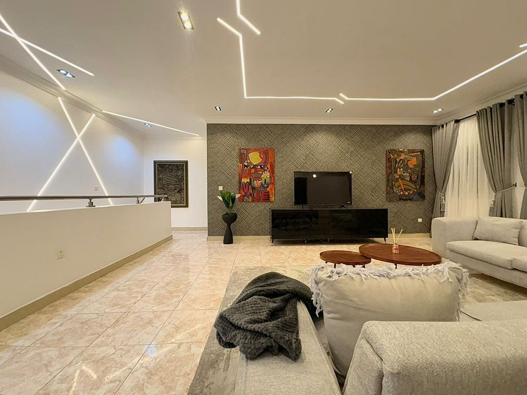 Our 4-Bedroom Haven at Lekki Phase 1 is freshly renovated and officially ready for bookings* available for parties!!! photo 17
