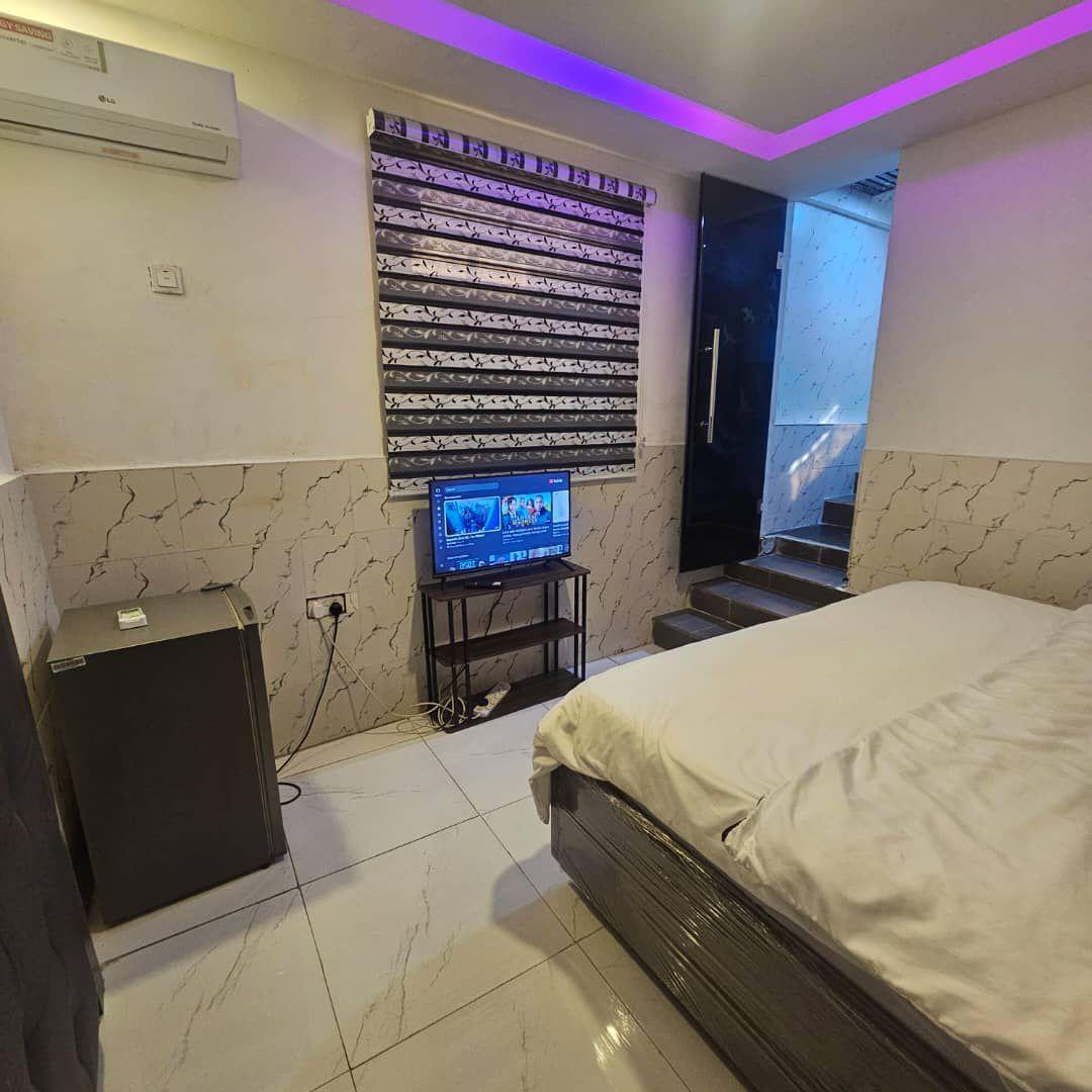 Studio apartment with pool in ikeja photo 11