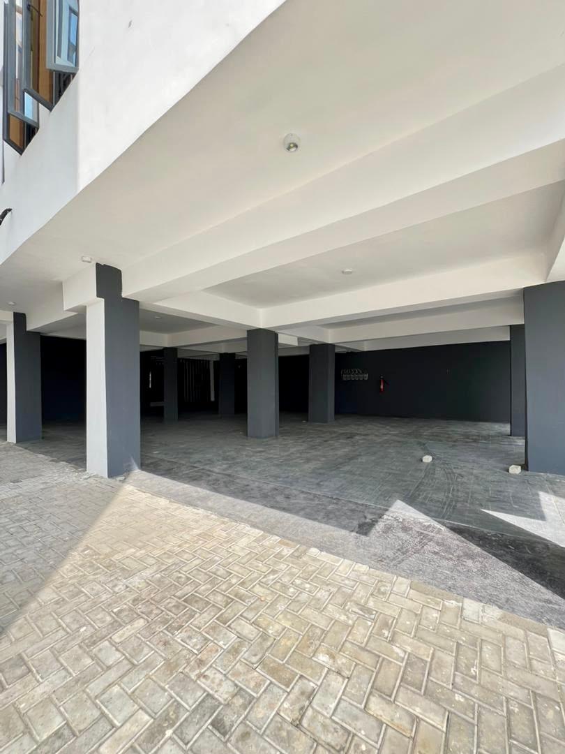 Architecturally Designed 2 & 3 Bedroom Apartment photo 15