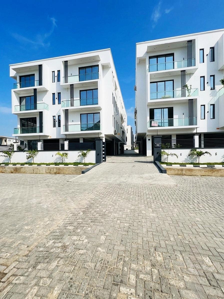 Architecturally Designed 2 & 3 Bedroom Apartment