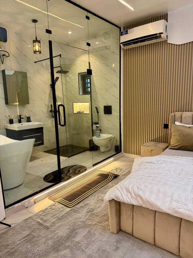 one bedroom apartment
Available from Today
📍Dej Apartments,freedom way lekki phase 1 with bathtub!!! photo 9