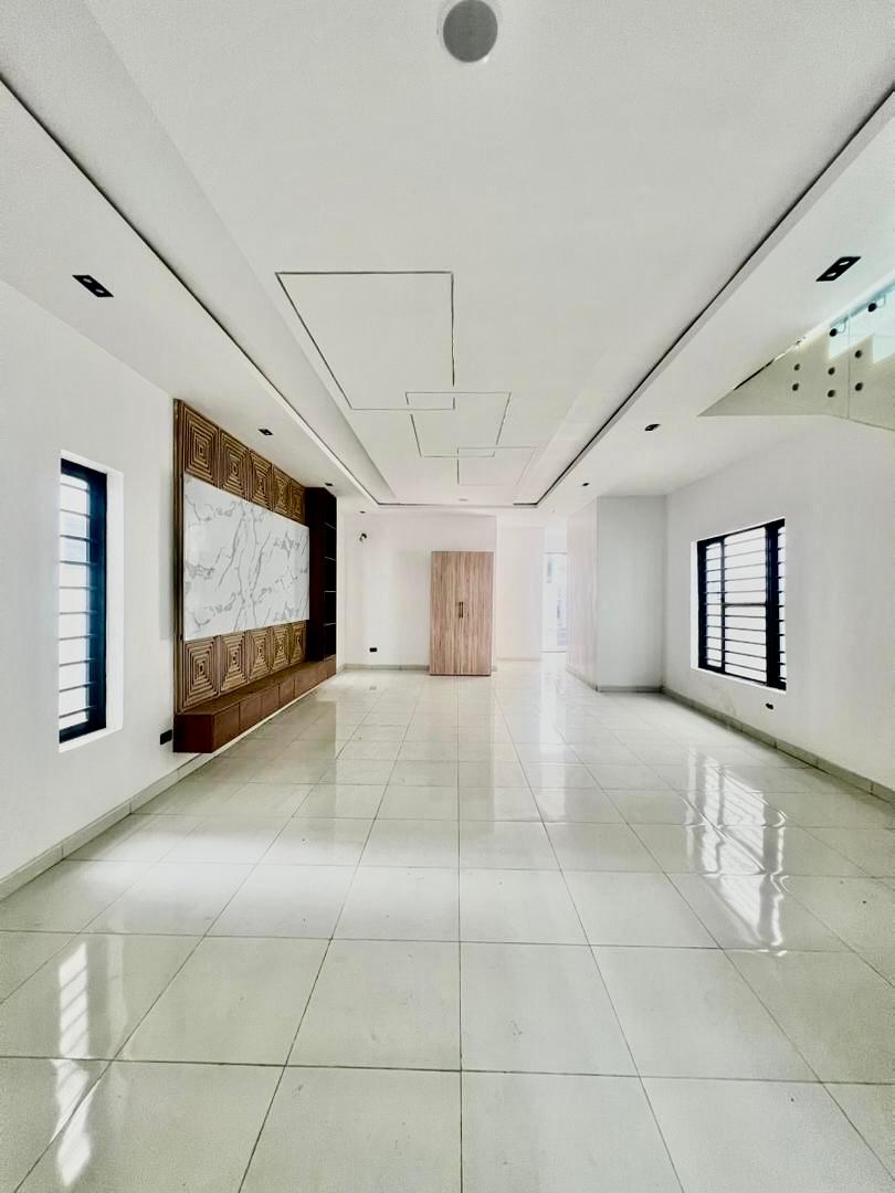 LUXURY 5 BEDROOM FULLY DETACHED HOUSE WITH BQ & SWIMMING POOL photo 4