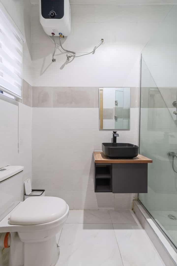 4 bedroom in Ikate photo 4