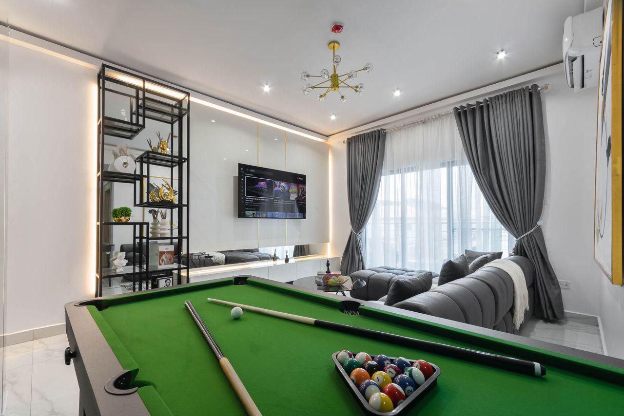 🏢 New Apartment Alert! 😍
Book this luxurious 2-Bedroom Apartment at lekki phase 1 photo 9