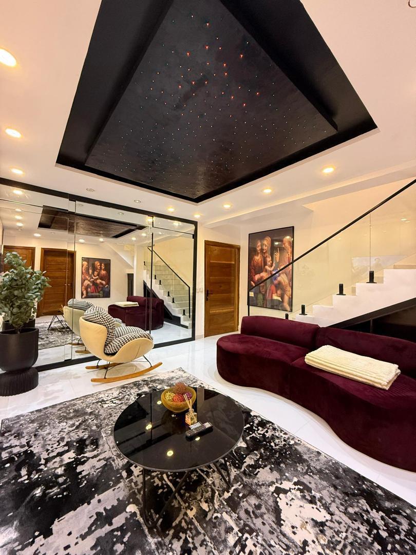 Deluxe 2 Bedroom Terrace Duplex with Pool, and PS5. Tastefully furnished and nestled in a serene environment. photo 8