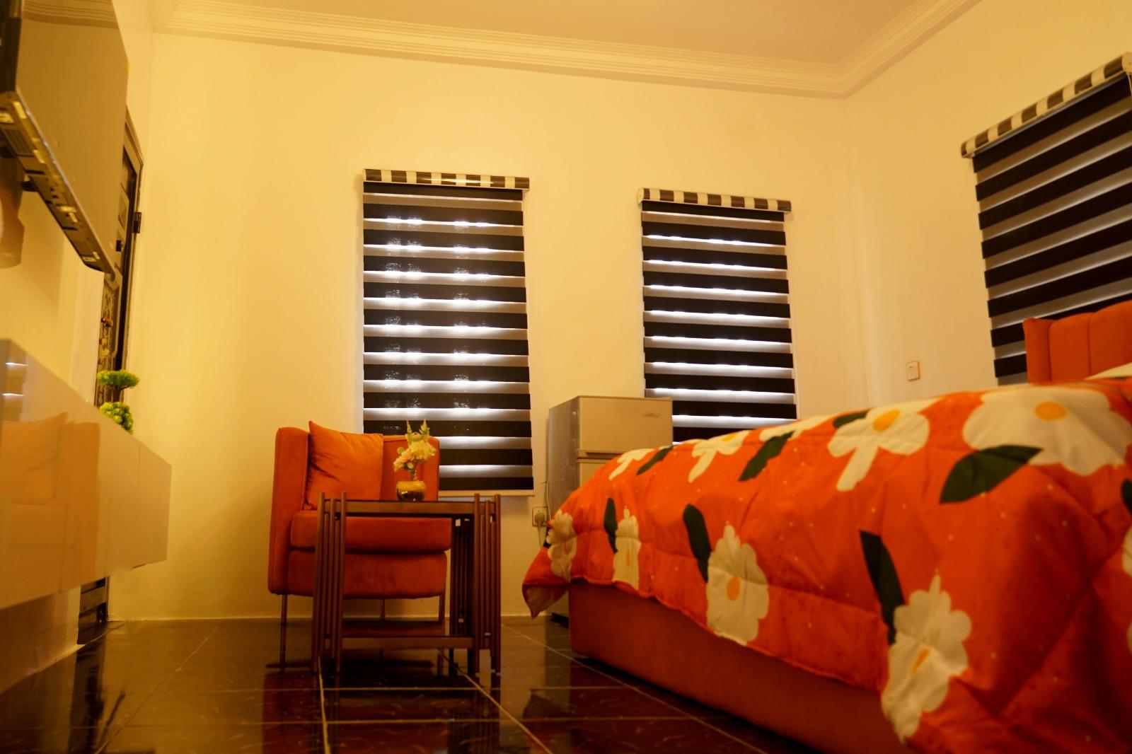 Dime Signature Suite 1002 photo 3