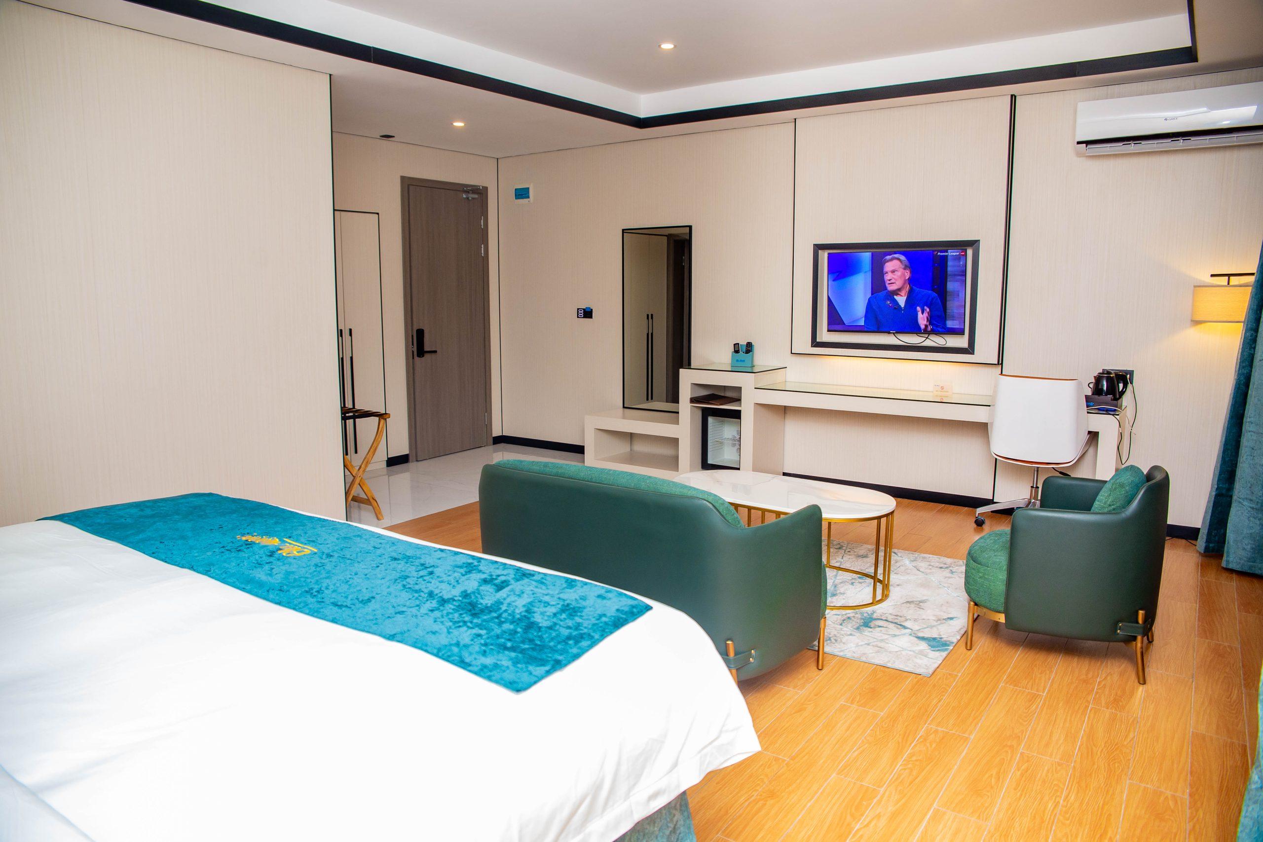 Superior King Room