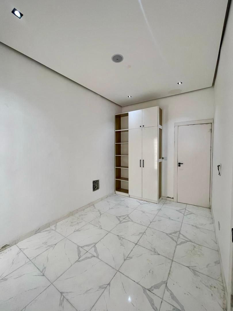 NEWLY BUILT & SPACIOUS 5 BEDROOM FULLY DETACHED DUPLEX photo 6
