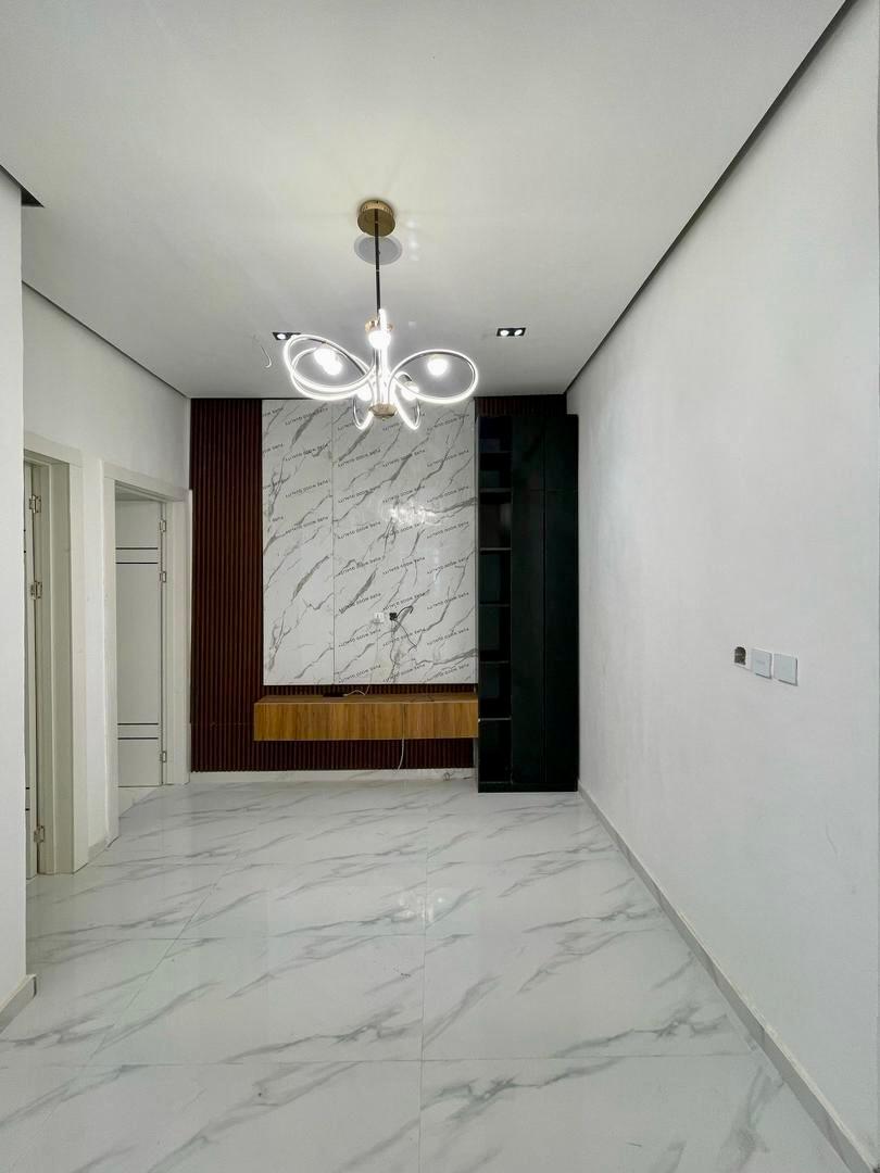 NEWLY BUILT & SPACIOUS 5 BEDROOM FULLY DETACHED DUPLEX photo 8
